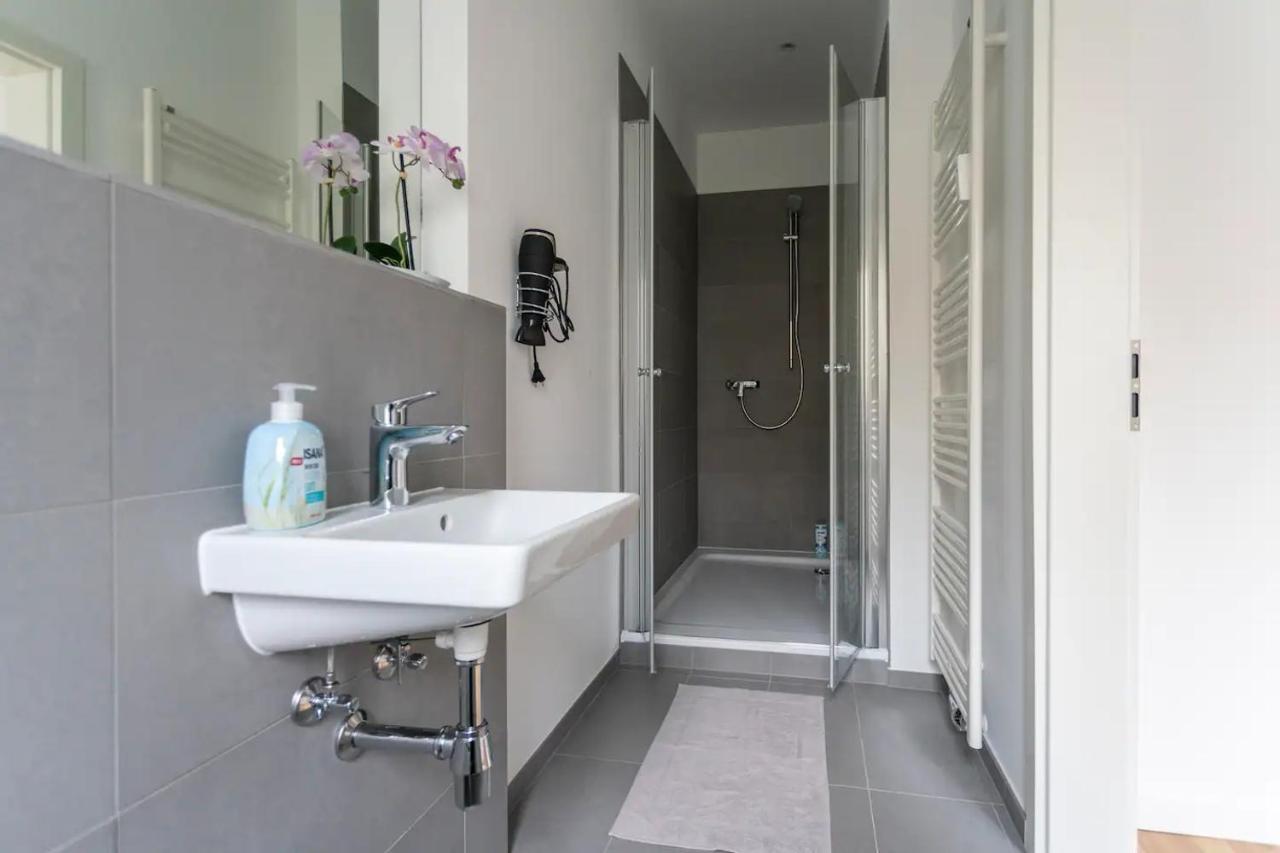 A Stylish Apartment In The Center Of True Berlin Bagian luar foto