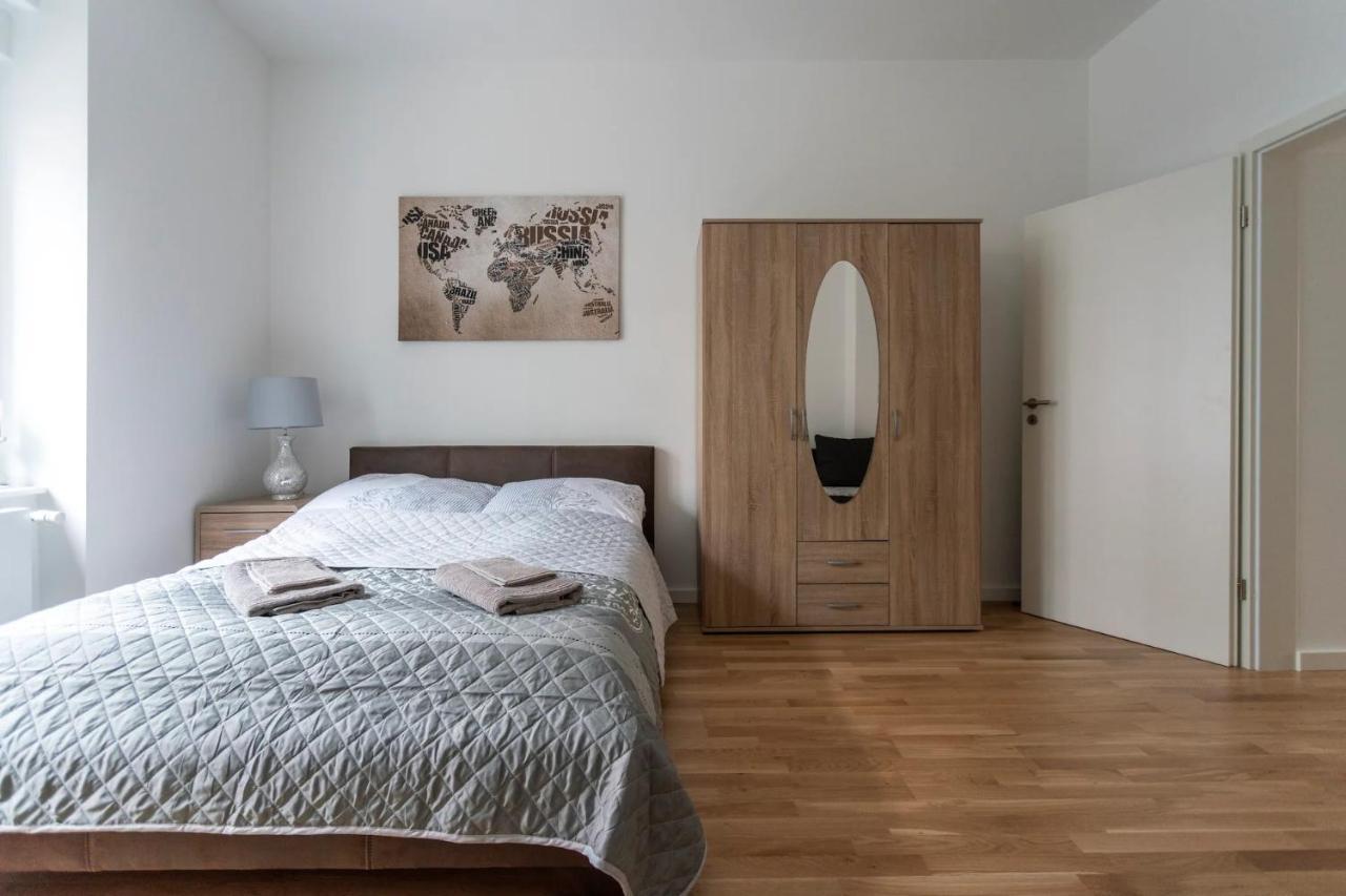 A Stylish Apartment In The Center Of True Berlin Bagian luar foto